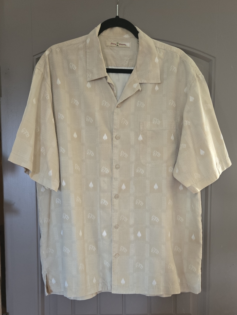 Collectible Tommy Bahama, Silk, short sleeve Camp/Aloha Shirt, casino print - Picture 5 of 13